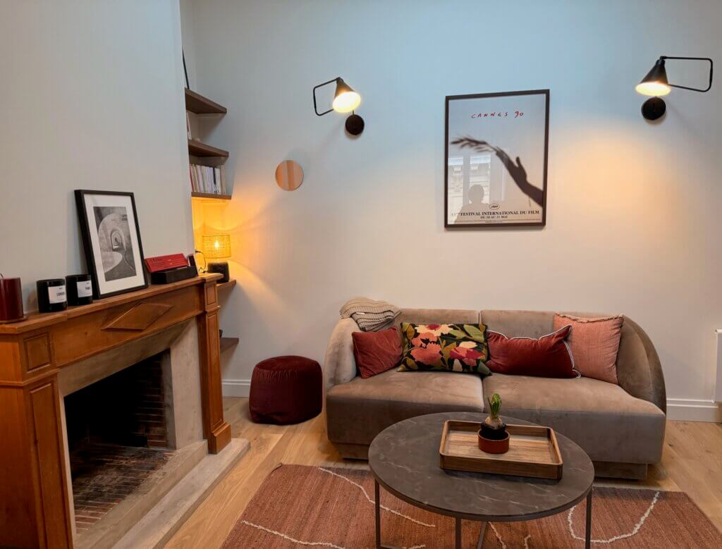 coin salon appartement paris 6ème de l'univers Pierres et Vignes
